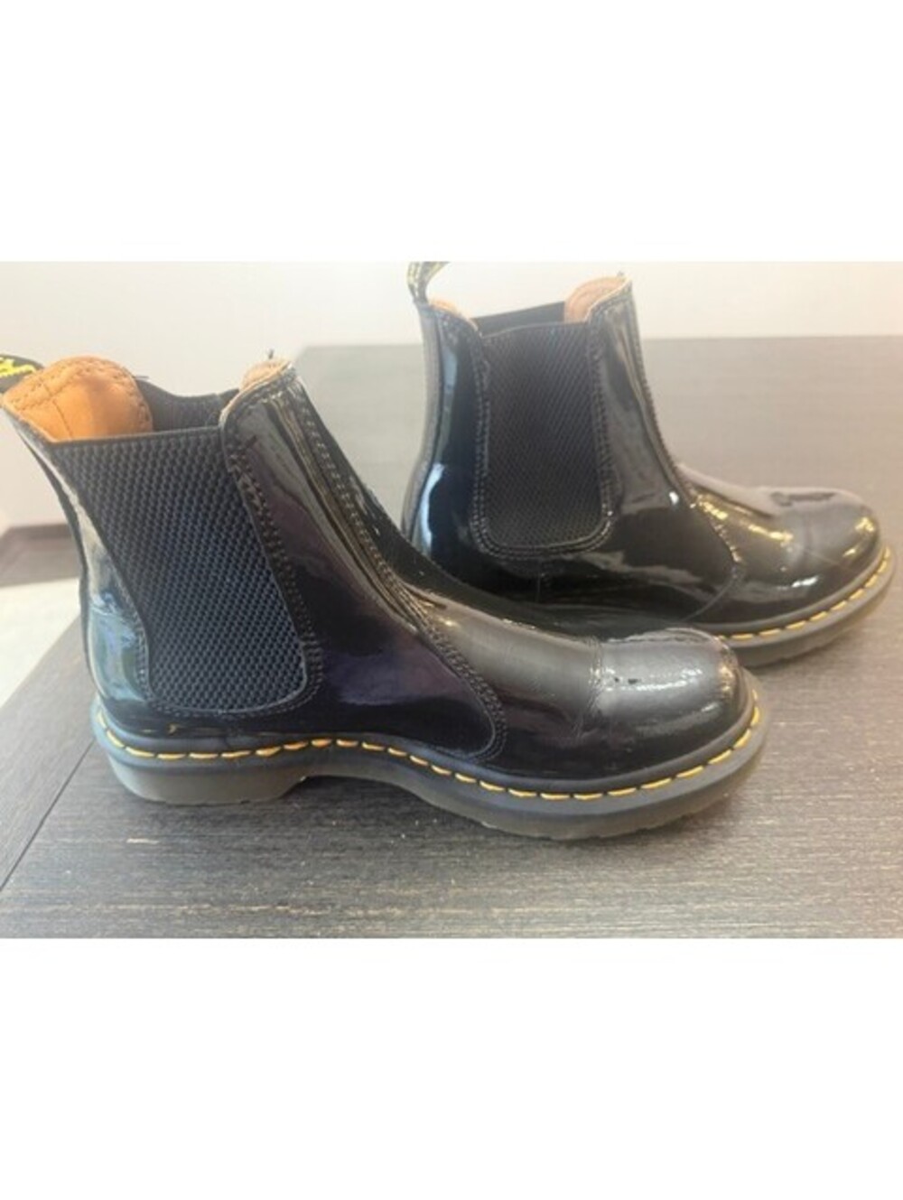 Dr. Martens 2976 Chelsea patent leather black boots w/side elastic size 8